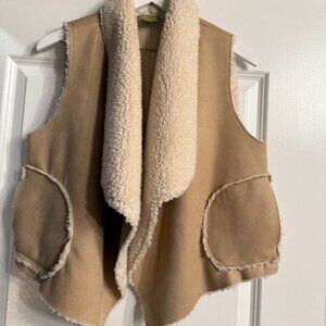 Sherpa Fleece Vest Size S